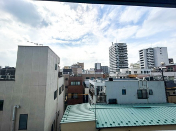 �Z�˂���̒��]�ʐ^�@-