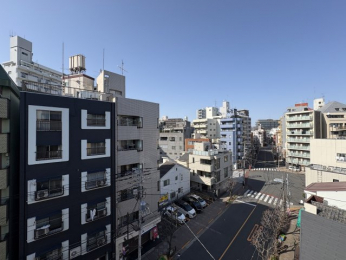 �Z�˂���̒��]�ʐ^�@-