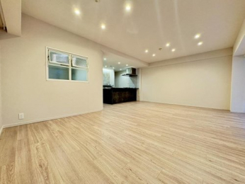 ���r���O�@-