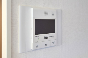 ���̑����ρ@TV���j�^�[�t�C���^�[�t�H��