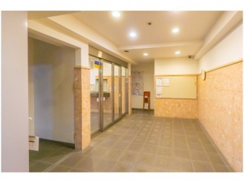 �G���g�����X�@�I�[�g���b�N