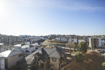 �Z�˂���̒��]�ʐ^�@-