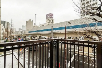 �Z�˂���̒��]�ʐ^�@-